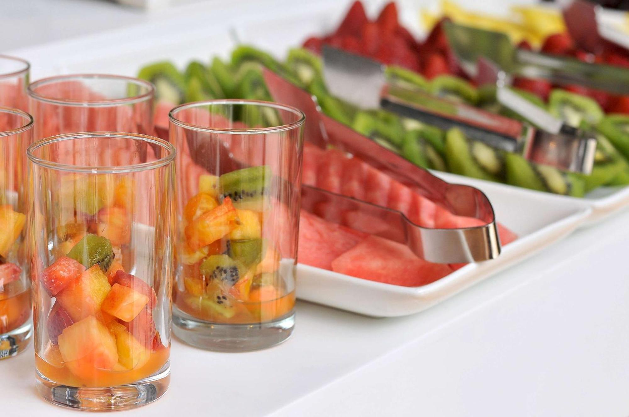 Nh Collection Plaza Santiago Hotel Kültér fotó Fruit salad